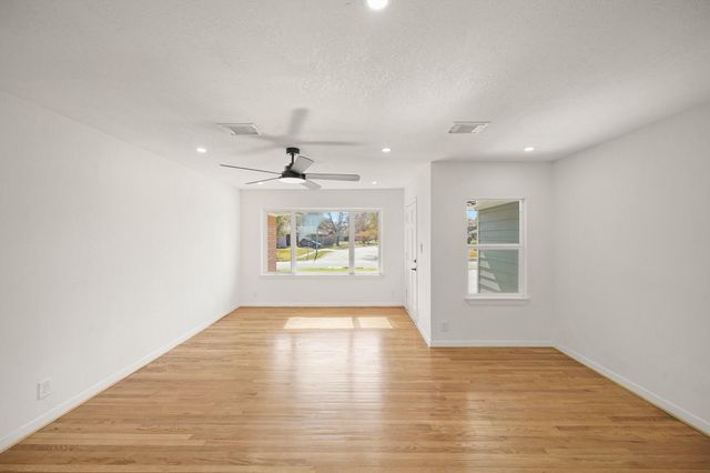 5022 Hazelton Street, Houston, TX 77035