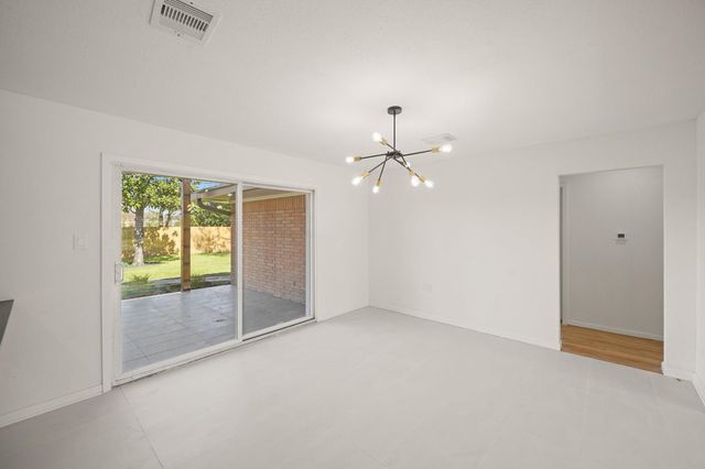 5022 Hazelton Street, Houston, TX 77035