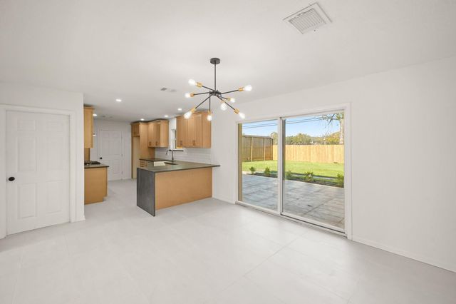 5022 Hazelton Street, Houston, TX 77035