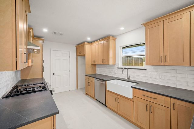 5022 Hazelton Street, Houston, TX 77035