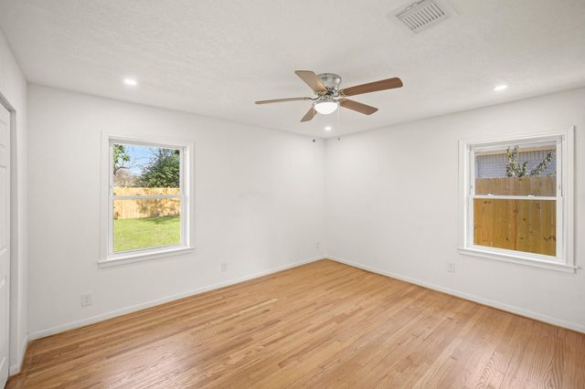 5022 Hazelton Street, Houston, TX 77035