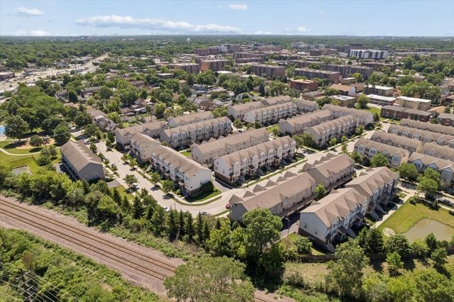 1244 Evergreen Avenue, Des Plaines, IL 60016