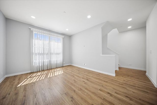 1244 Evergreen Avenue, Des Plaines, IL 60016