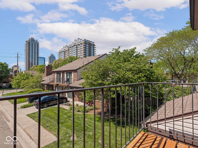 326 E Saint Clair Street, Indianapolis, IN 46202