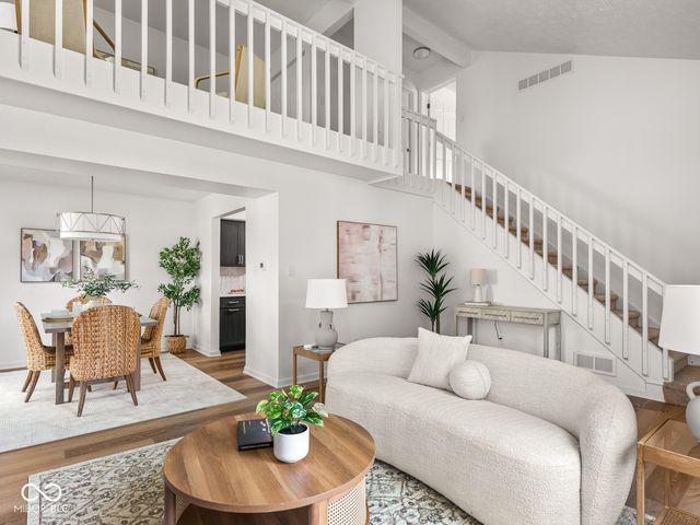 326 E Saint Clair Street, Indianapolis, IN 46202