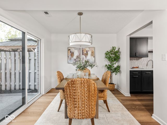 326 E Saint Clair Street, Indianapolis, IN 46202