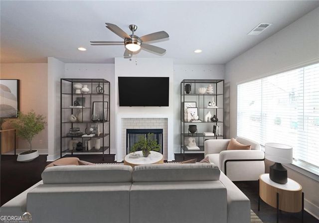2163 Wiggins Walk, Atlanta, GA 30316