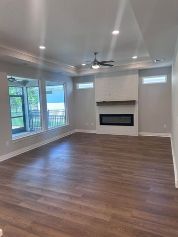 620 E Park Place, Andover, KS 67002