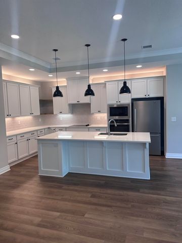 620 E Park Place, Andover, KS 67002