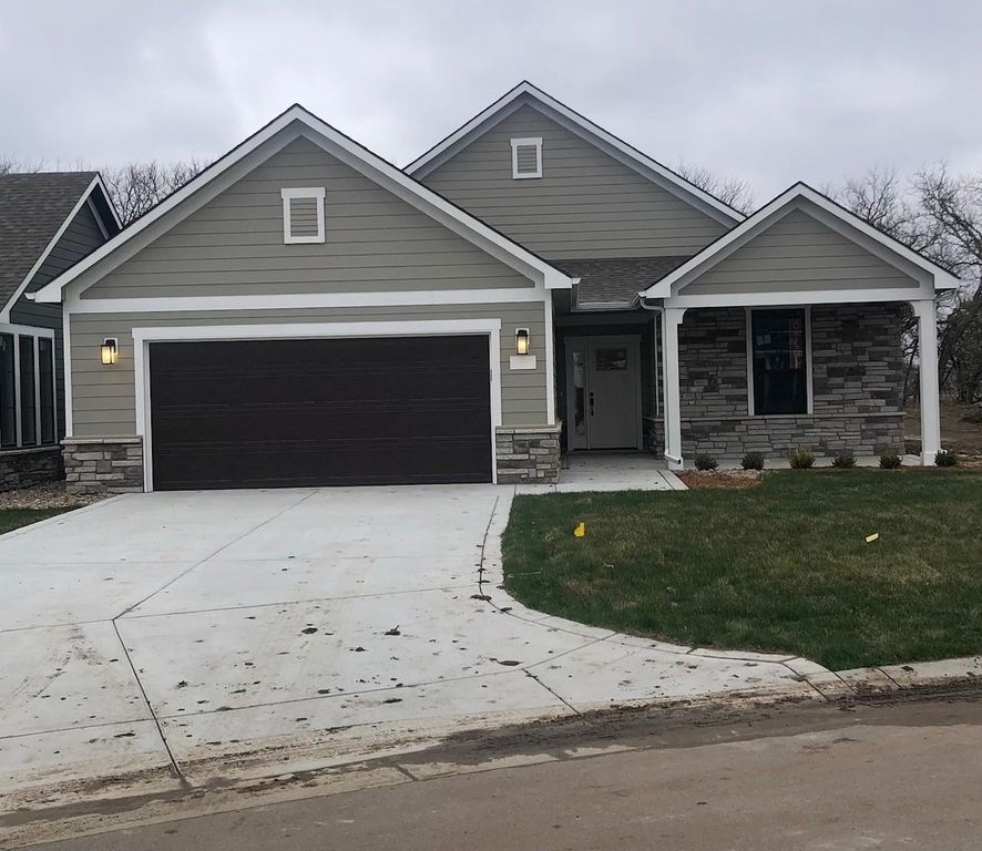 620 E Park Place, Andover, KS 67002