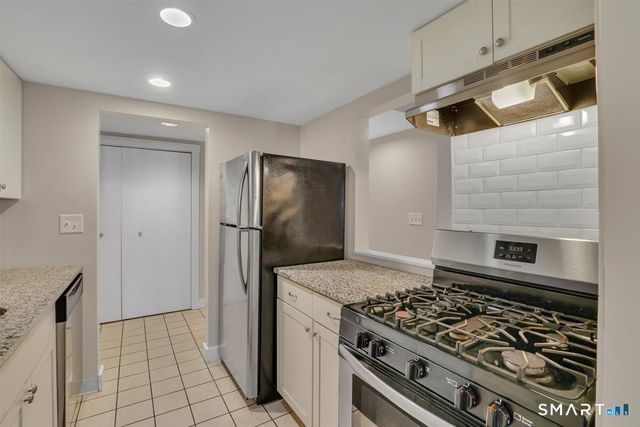 85 Brookwood Drive A, Rocky Hill, CT 06067