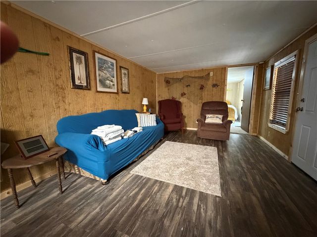 1112 Moorehaven Circle NE, Townsend, GA 31331