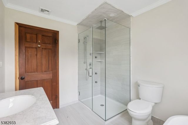 60 Perryville Rd, Union Twp., NJ 08867