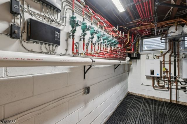 60 Perryville Rd, Union Twp., NJ 08867