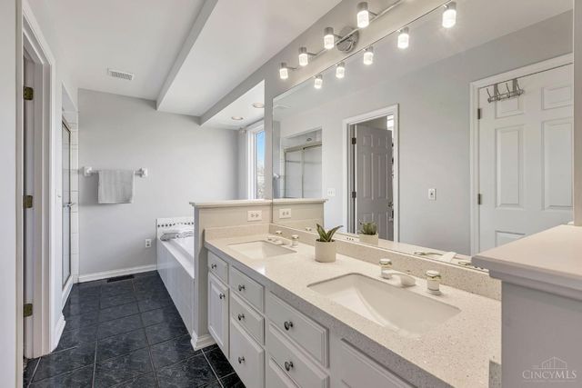 2417 Quail Run Farm Lane, Green Twp, OH 45233