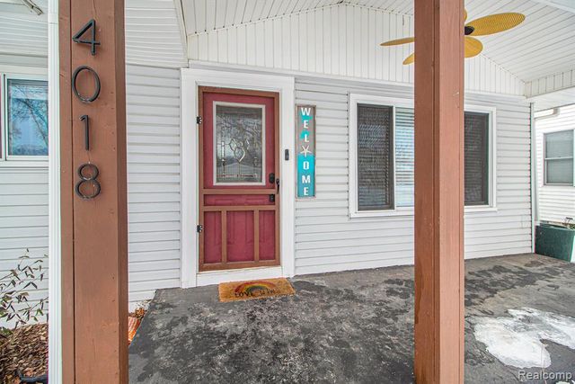 4018 Quillen Avenue, Waterford, MI 48329