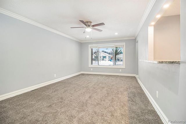 4018 Quillen Avenue, Waterford, MI 48329