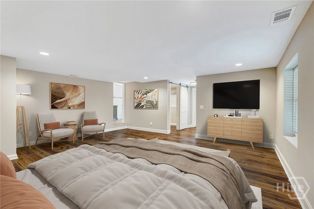 401 E 64th Street, Savannah, GA 31405