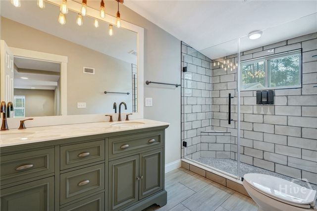 401 E 64th Street, Savannah, GA 31405