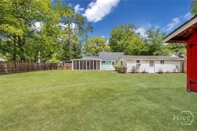 401 E 64th Street, Savannah, GA 31405