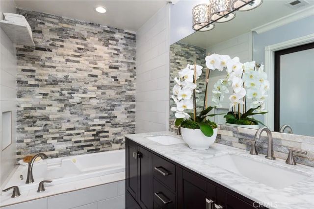 242 E Glenarm Street 5, Pasadena, CA 91106