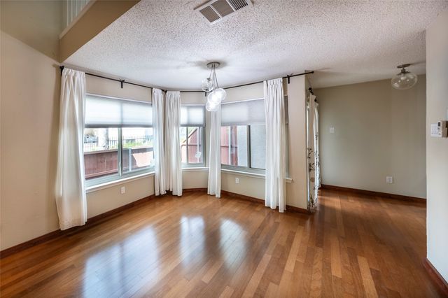 4242 N Capistrano Drive 106, Dallas, TX 75287