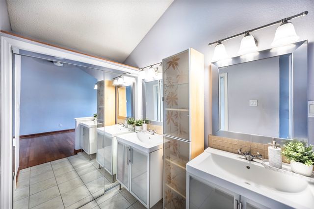 4242 N Capistrano Drive 106, Dallas, TX 75287