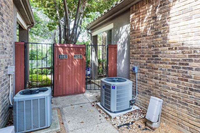 4242 N Capistrano Drive 106, Dallas, TX 75287