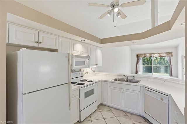 1032 Manor Lake DR # D204, Naples, FL 34110