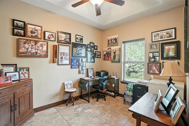 130 County Road 102, George West, TX 78022