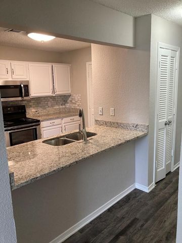 141 Valley View Drive 2BED2BATH, Lewisville, TX 75067