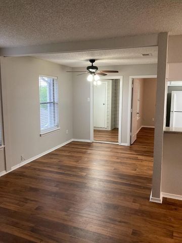 141 Valley View Drive 2BED2BATH, Lewisville, TX 75067