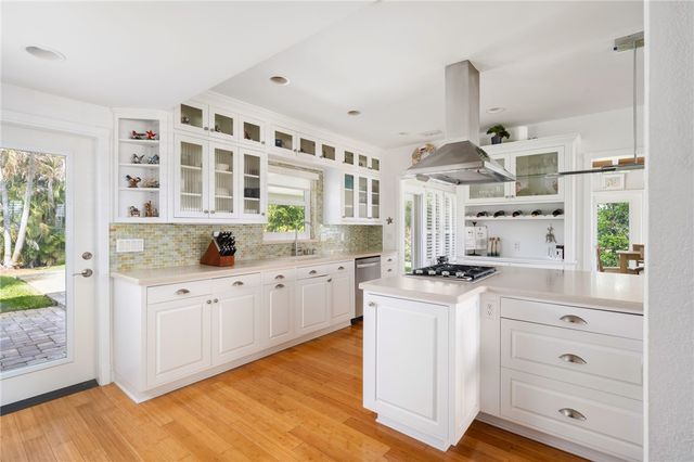 715 Conn Way, Vero Beach, FL 32963