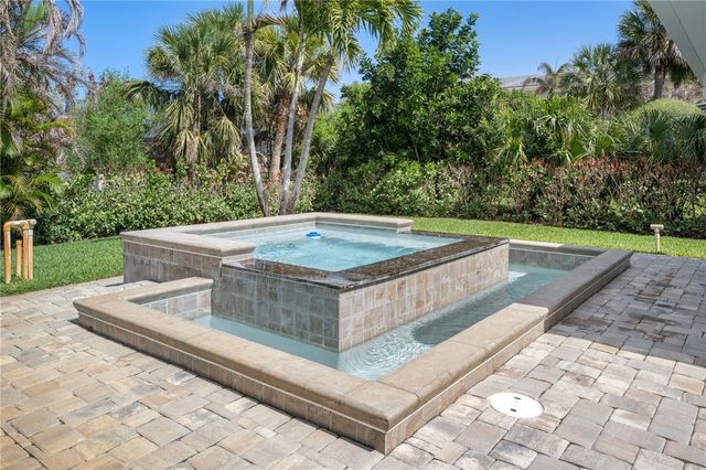 715 Conn Way, Vero Beach, FL 32963