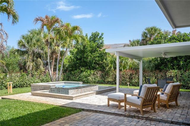 715 Conn Way, Vero Beach, FL 32963