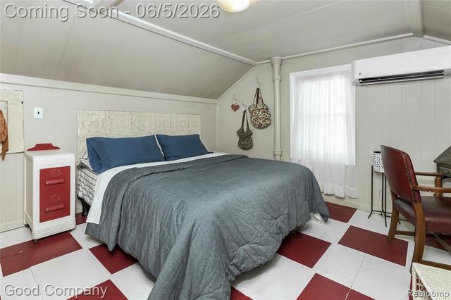 2380 Chestnut Street, Ferndale, MI 48220
