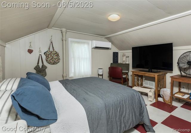 2380 Chestnut Street, Ferndale, MI 48220