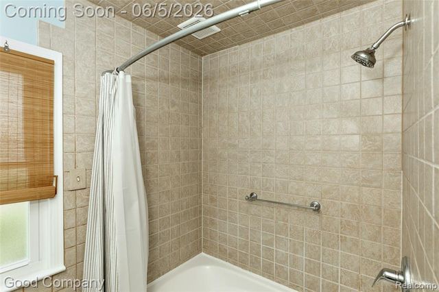 2380 Chestnut Street, Ferndale, MI 48220