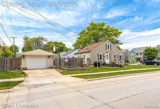 2380 Chestnut Street, Ferndale, MI 48220