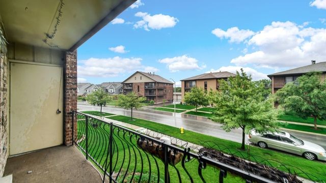 16724 Paxton Avenue 2N, Tinley Park, IL 60477