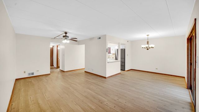 16724 Paxton Avenue 2N, Tinley Park, IL 60477