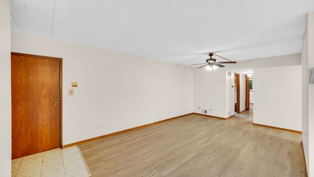 16724 Paxton Avenue 2N, Tinley Park, IL 60477
