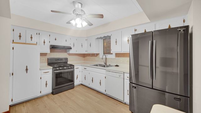 16724 Paxton Avenue 2N, Tinley Park, IL 60477