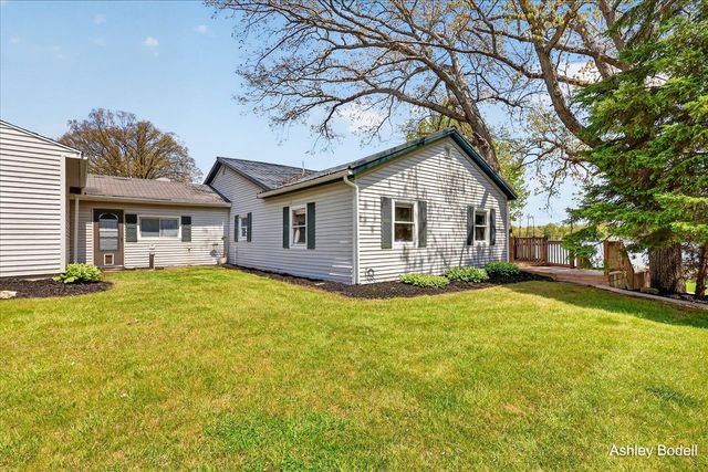 3880 Bell Lake Drive, Ada, MI 49301
