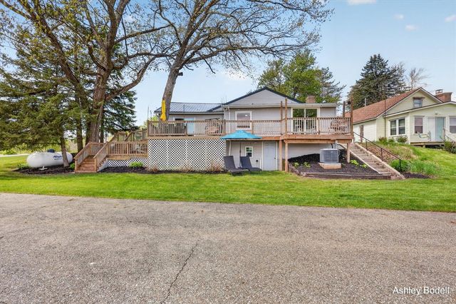 3880 Bell Lake Drive, Ada, MI 49301