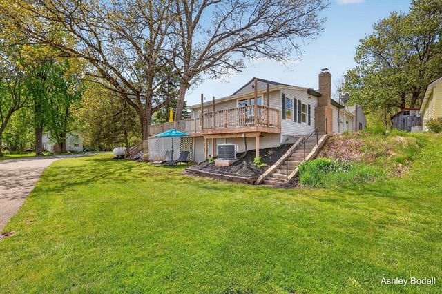 3880 Bell Lake Drive, Ada, MI 49301