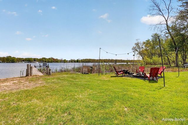 3880 Bell Lake Drive, Ada, MI 49301
