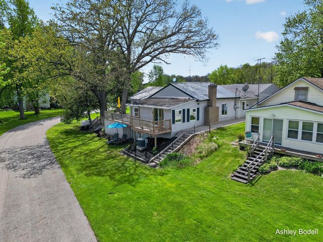 3880 Bell Lake Drive, Ada, MI 49301