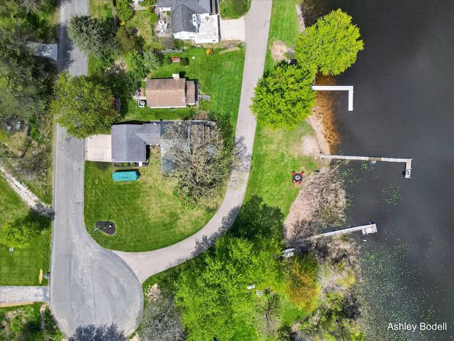 3880 Bell Lake Drive, Ada, MI 49301