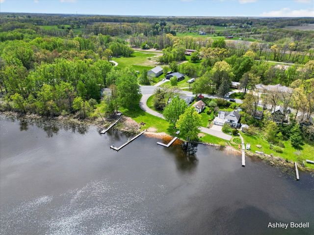 3880 Bell Lake Drive, Ada, MI 49301